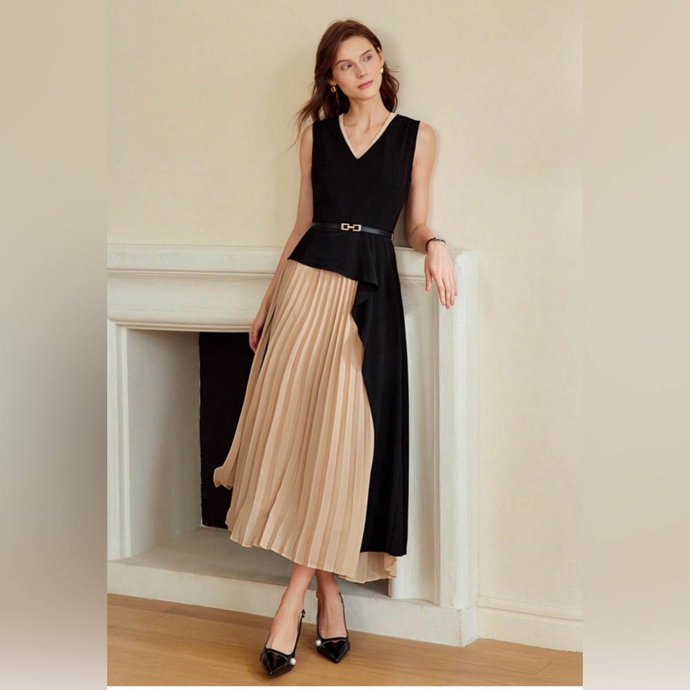 MOTF Black Top with Beige Accent